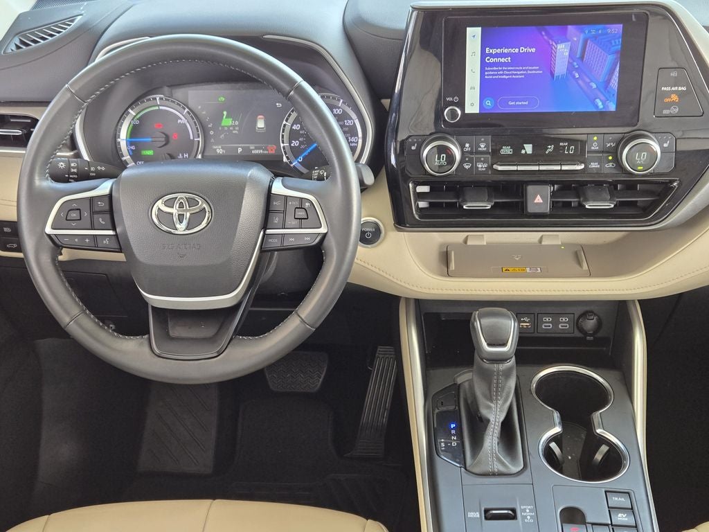2024 Toyota Highlander Hybrid XLE