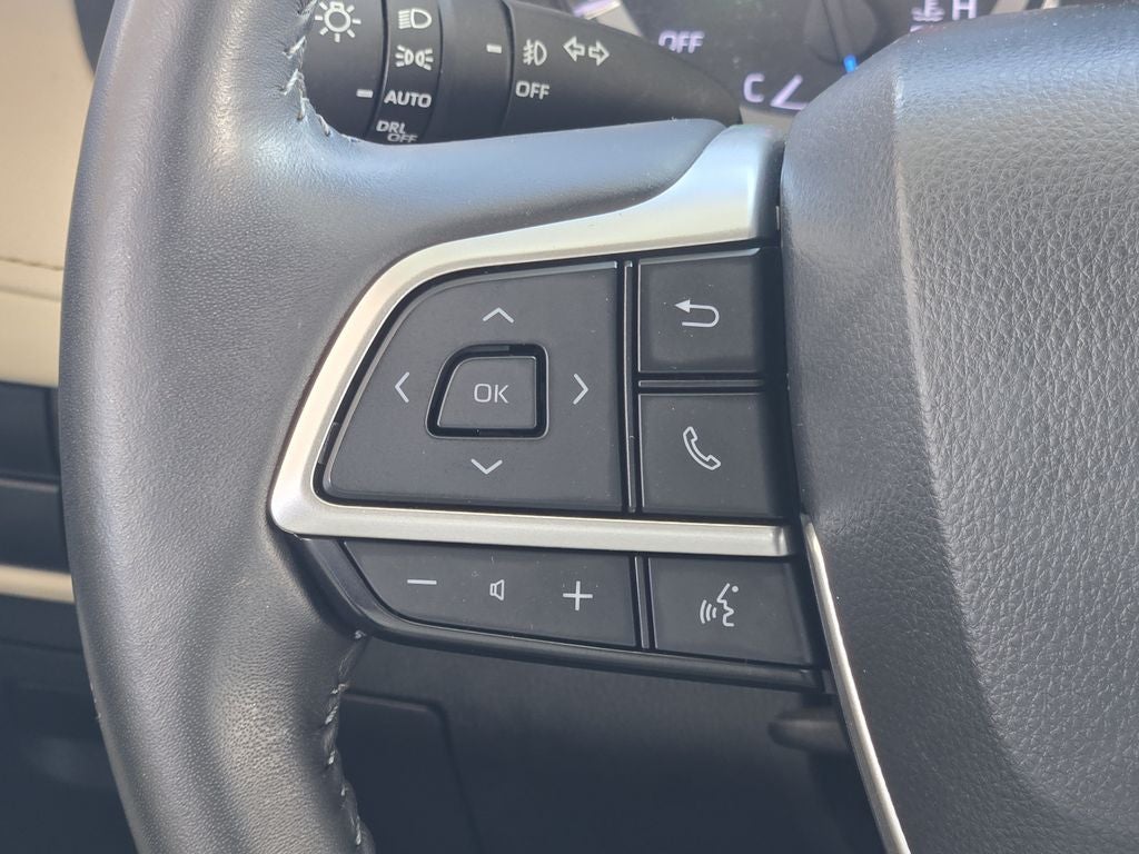 2024 Toyota Highlander Hybrid XLE