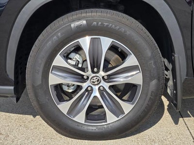 2024 Toyota Highlander Hybrid XLE