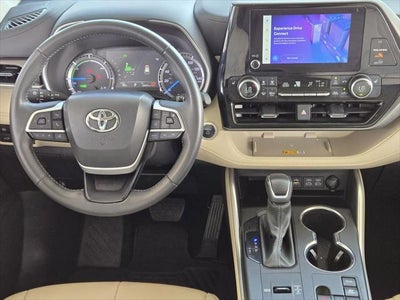 2024 Toyota Highlander Hybrid XLE
