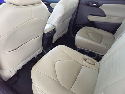 2024 Toyota Highlander Hybrid XLE