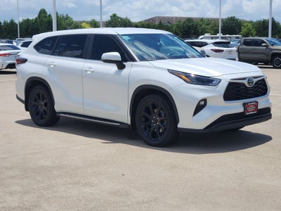 2024 Toyota Highlander LE