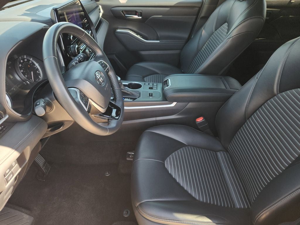 2024 Toyota HIGHLANDER XSE