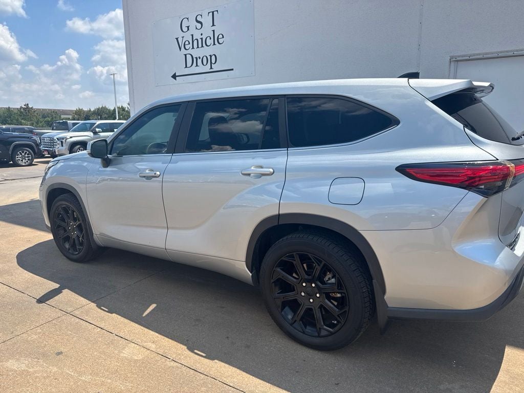 2023 Toyota Highlander L