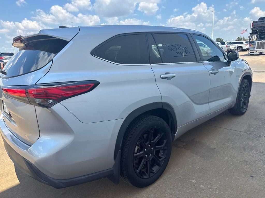 2023 Toyota Highlander L