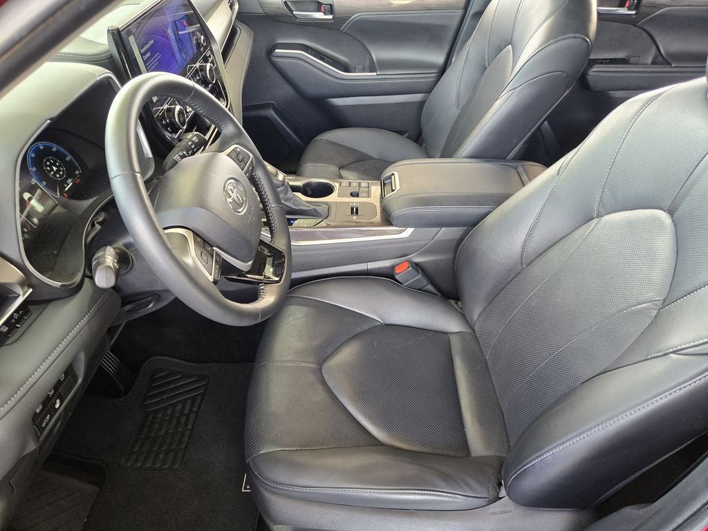 2025 Toyota Highlander Limited
