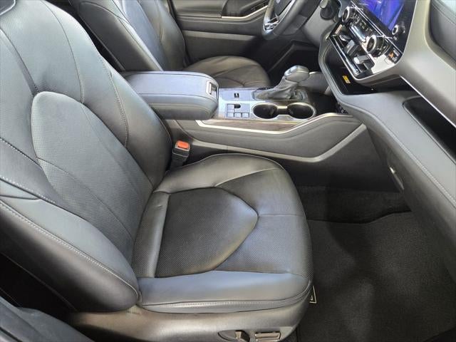 2025 Toyota Highlander Limited
