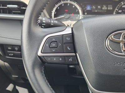 2025 Toyota Highlander LE