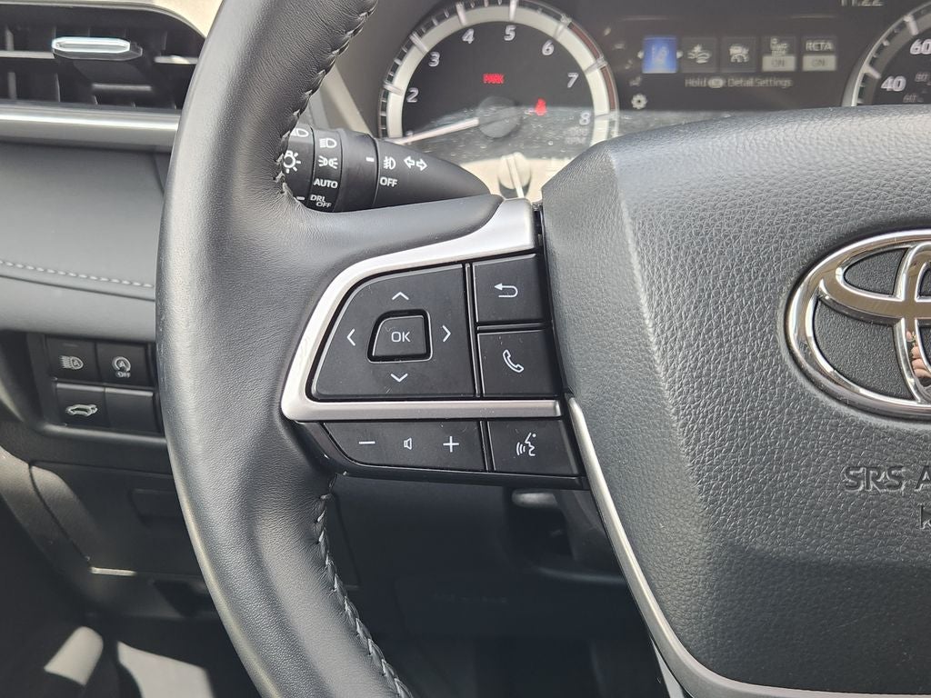 2025 Toyota Highlander LE