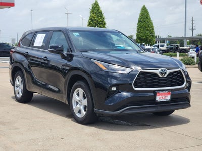 2025 Toyota Highlander LE