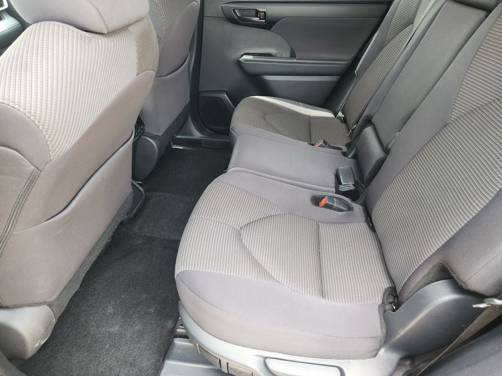 2025 Toyota Highlander LE