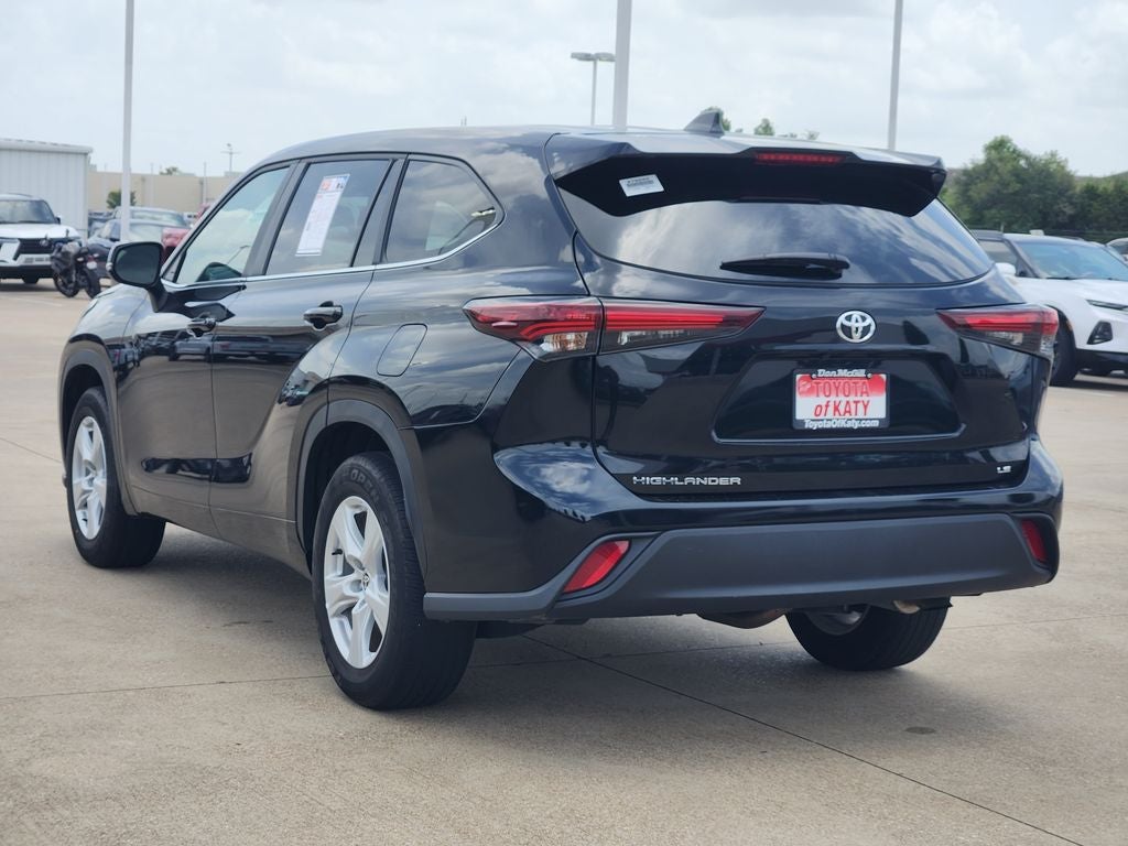 2025 Toyota Highlander LE