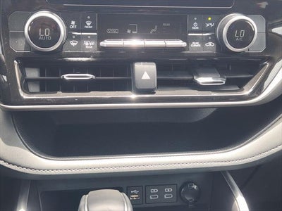 2025 Toyota Highlander LE