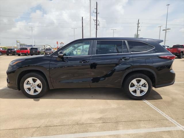 2025 Toyota Highlander LE