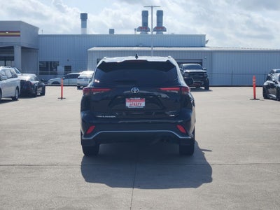 2024 Toyota Highlander XSE