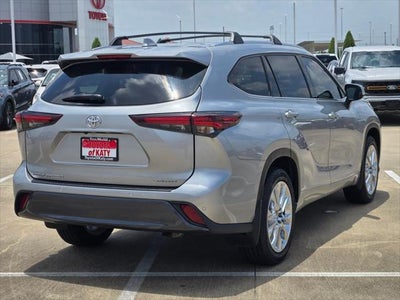 2024 Toyota Highlander Limited