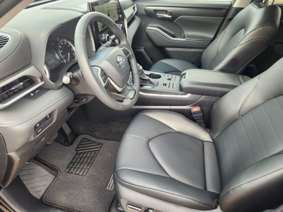 2026 Toyota Highlander XLE