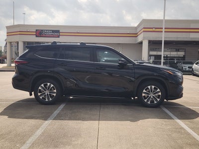 2026 Toyota Highlander XLE