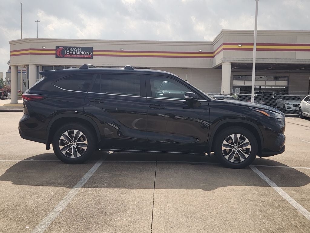 2026 Toyota Highlander XLE