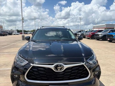 2026 Toyota Highlander XLE