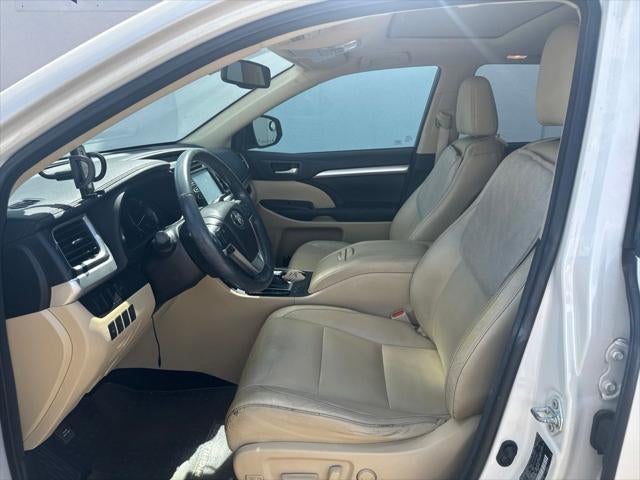 2014 Toyota HIGHLANDER XLE V6