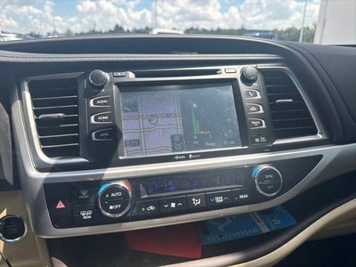 2014 Toyota HIGHLANDER XLE V6