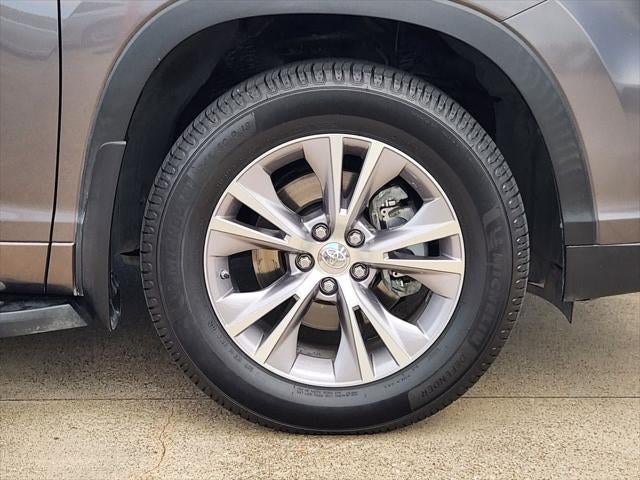 2015 Toyota HIGHLANDER XLE V6
