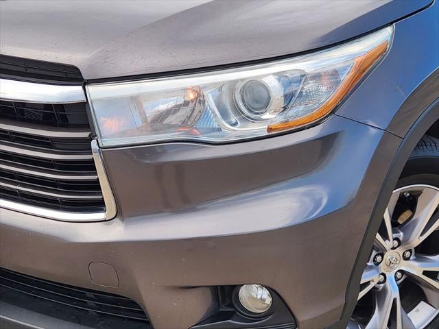 2015 Toyota HIGHLANDER XLE V6