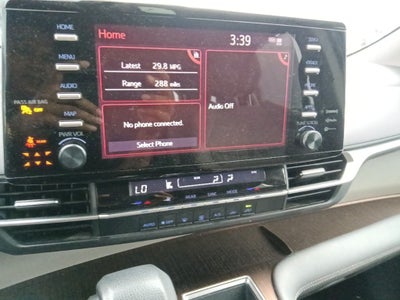 2022 Toyota Sienna LE 8 Passenger
