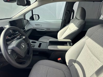 2026 Toyota Sienna LE 8 Passenger