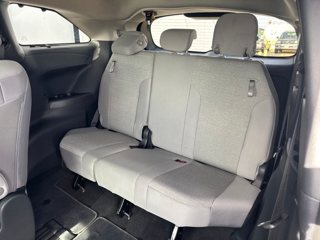 2026 Toyota Sienna LE 8 Passenger