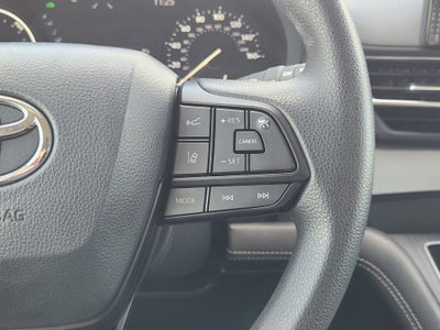 2026 Toyota Sienna LE 8 Passenger