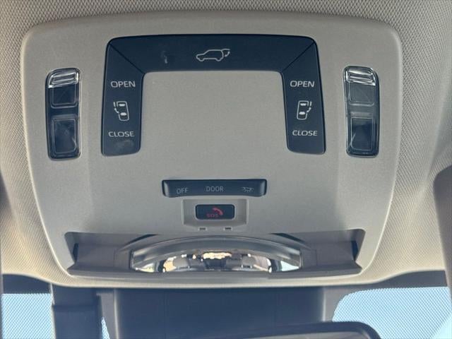 2026 Toyota Sienna LE 8 Passenger
