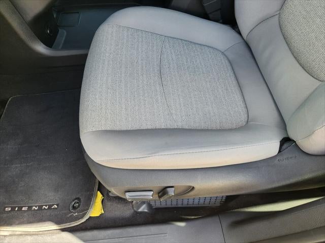 2026 Toyota Sienna LE 8 Passenger