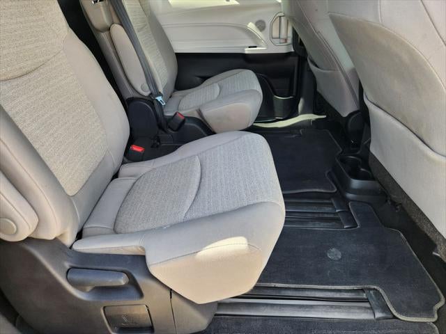 2026 Toyota Sienna LE 8 Passenger