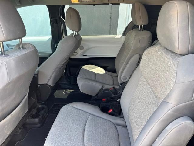 2026 Toyota Sienna LE 8 Passenger