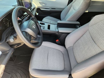 2026 Toyota Sienna LE 8 Passenger