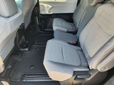 2026 Toyota Sienna LE 8 Passenger
