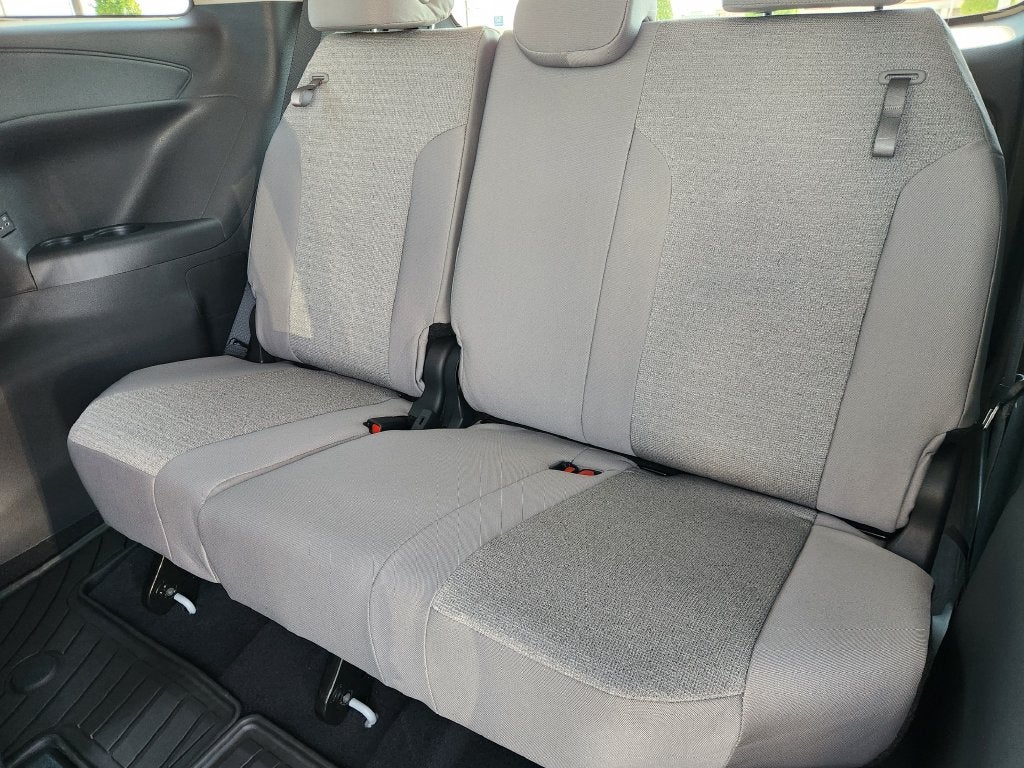 2026 Toyota Sienna LE 8 Passenger