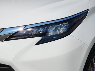 2026 Toyota Sienna LE 8 Passenger