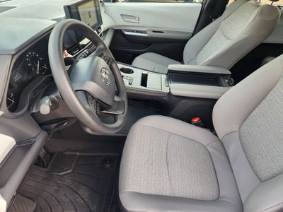 2026 Toyota Sienna LE 8 Passenger