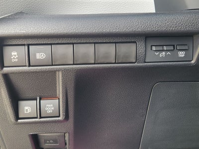 2026 Toyota Sienna LE 8 Passenger