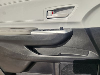 2026 Toyota Sienna LE 8 Passenger