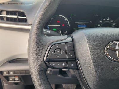 2026 Toyota Sienna LE 8 Passenger