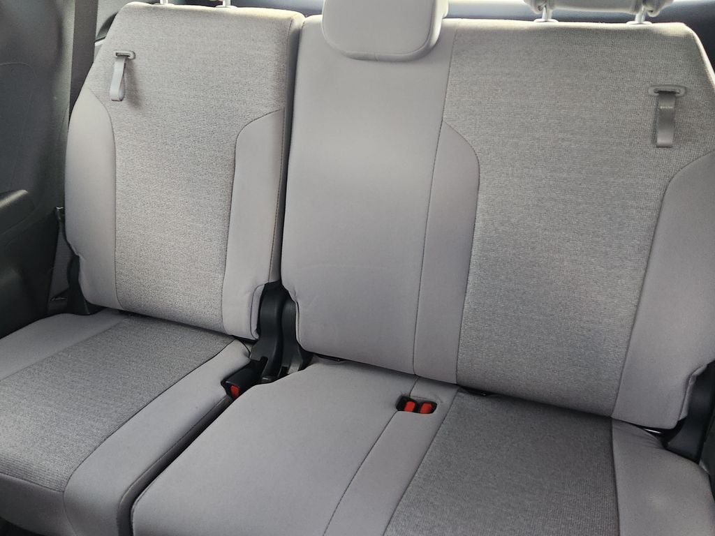 2026 Toyota Sienna LE 8 Passenger