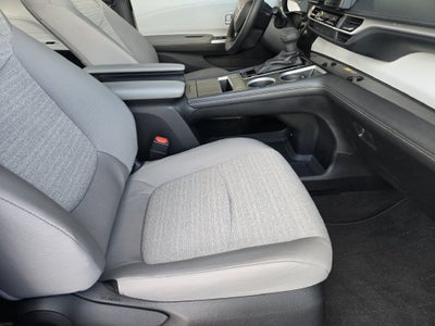 2026 Toyota Sienna LE 8 Passenger