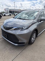 2026 Toyota Sienna LE 8 Passenger