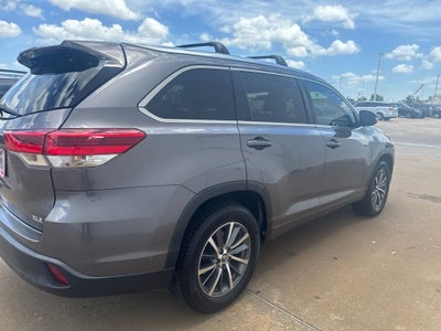 2017 Toyota Highlander XLE