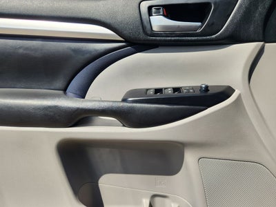 2018 Toyota HIGHLANDER XLE