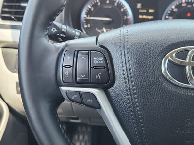 2018 Toyota HIGHLANDER XLE